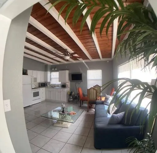 Private Two-Bedroom 23 -Directly Across From Beach