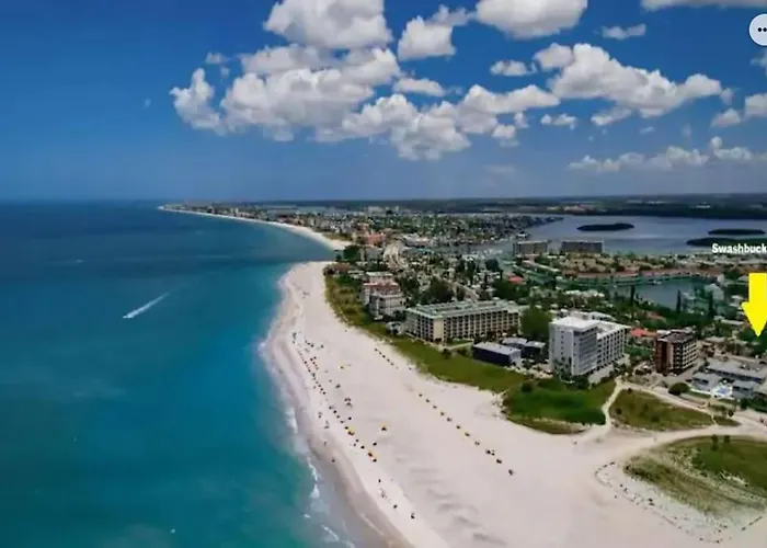 Private Two-Bedroom 23 -Directly Across From Beach